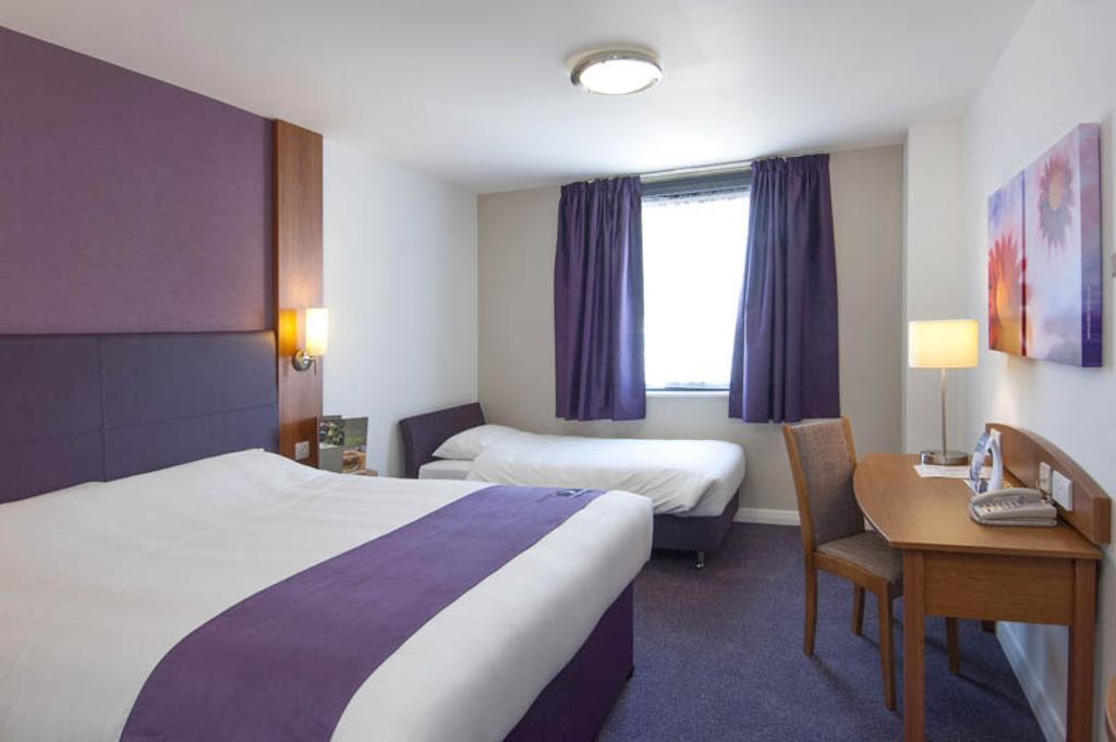 Premier Inn Leamington Spa Town Centre Szoba fotó