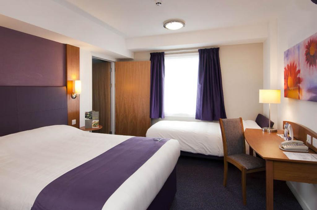 Premier Inn Leamington Spa Town Centre Szoba fotó
